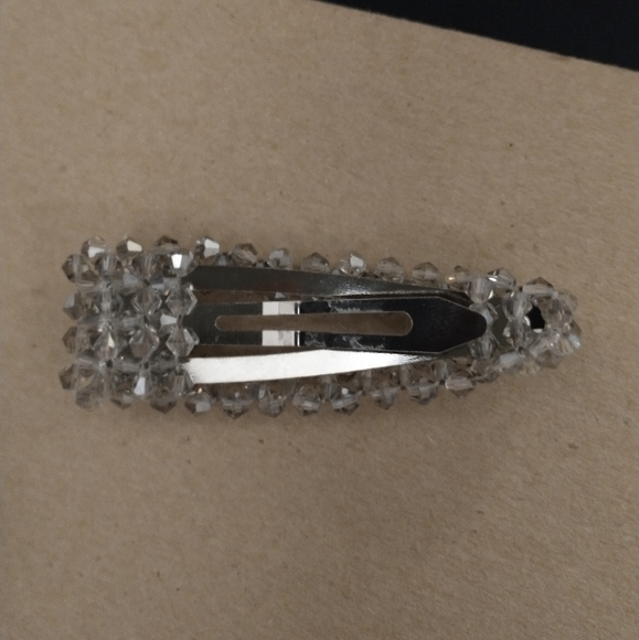 Hair clips - Picture 7 of 12